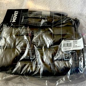 Hedgren crossbody, never used